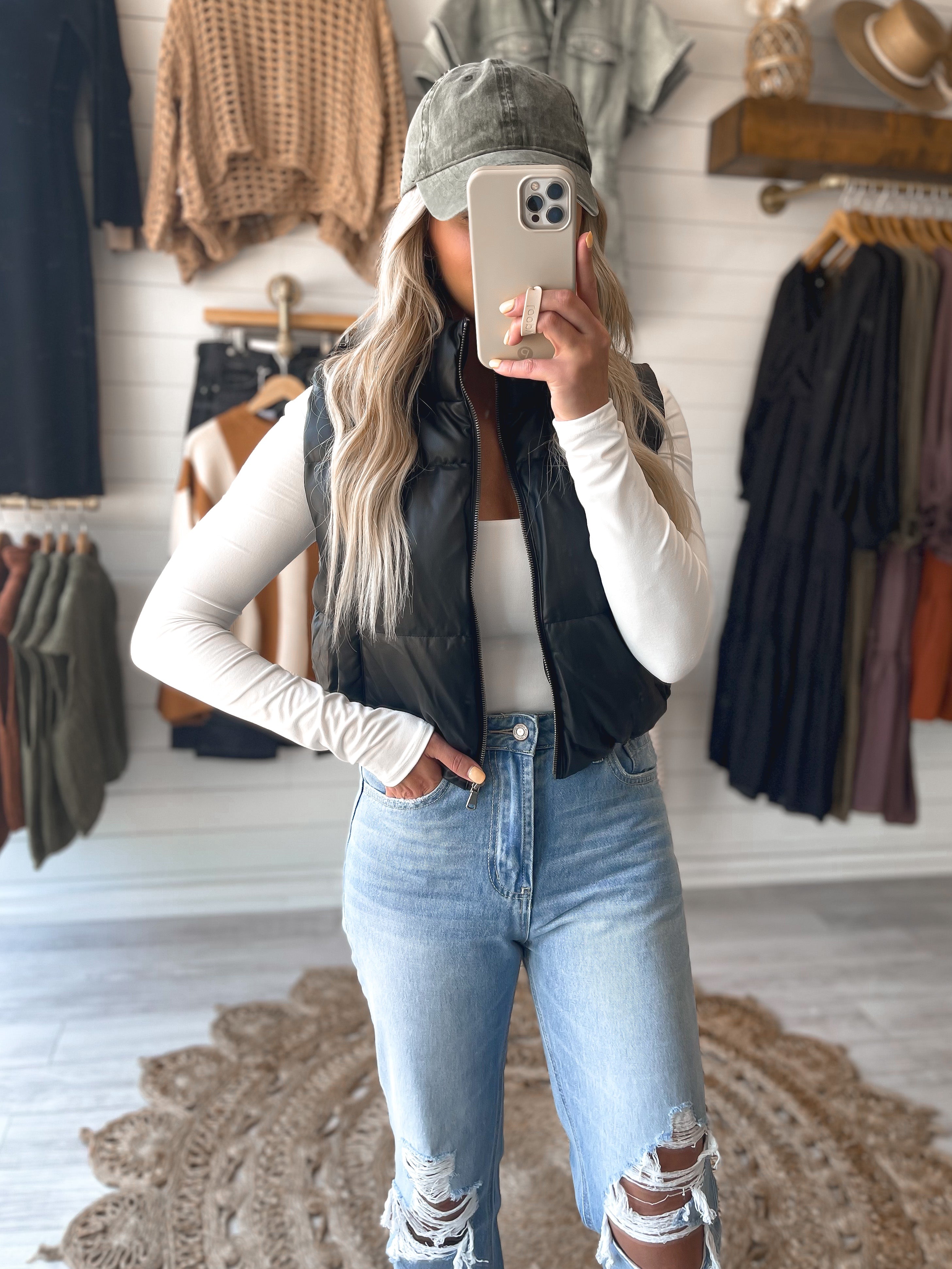Running Around Vest in Black